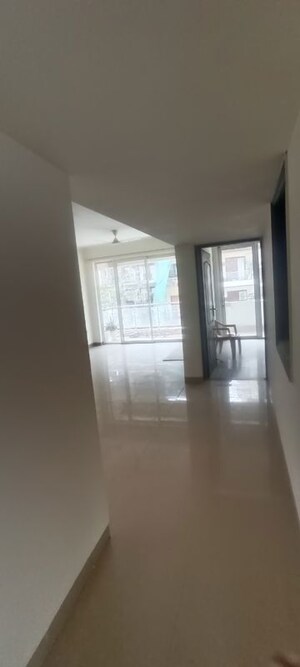 Room in 3 BHK Apartment at Ansal API Esencia, Sector 67 – for Rent