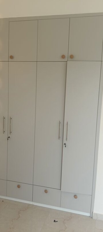 Furnished Amenities in 2.5 BHK Apartment at Smart World Gems, Sector 89 – for Rent