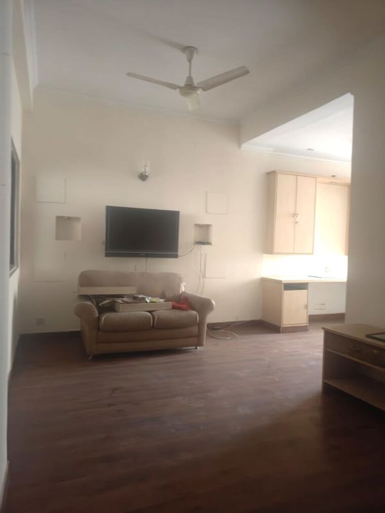 Living Room, sarvapriya vihar 4 Bedroom 157 Sq.Yd. Independent House In Sarvapriya Vihar Delhi 10013769