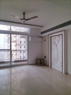 3 BHK + Servant Room,Extra Room Apartment For Rent in Mahagun Mezzaria