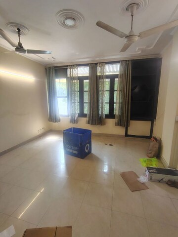 Living Room in 2 BHK Builder Floor at Hauz Khas Enclave – for Rent