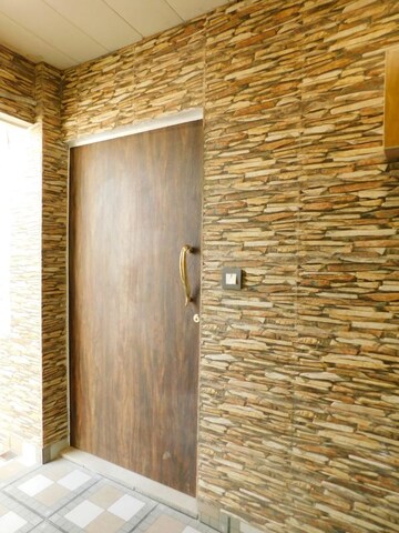 Furnished Amenities in 2 BHK Builder Floor at Green Park Extension – for Rent