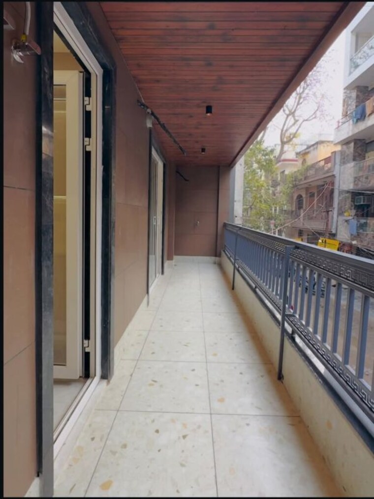 Balcony, uttam nagar 4 Bedroom 1500 Sq.Ft. Builder Floor In Uttam Nagar Delhi 10013838