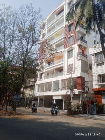  Office Space – Exterior View View at Lake Town - for Rent