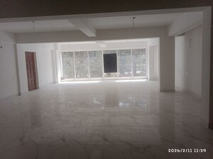  Office Space For Rent in Lake Town