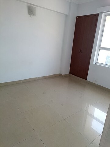 Room in 2 BHK Apartment at Eros Wembley Estate, Sector 50 – for Rent