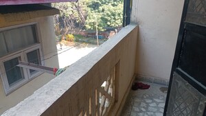 Balcony in 1 BHK Builder Floor at Vaishali Sector 5 – for Rent