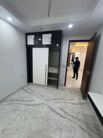 Bedroom in 2 BHK Builder Floor at Paschim Vihar – for Rent