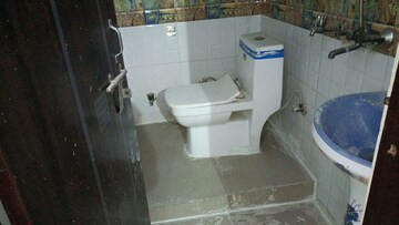 Bathroom in 2 BHK Builder Floor at Vaishali Sector 3 – for Rent