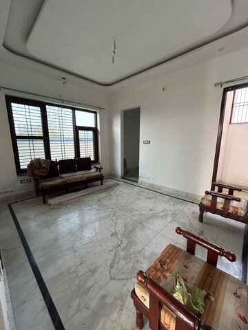 2 BHK Independent House For Rent in Wave City, Wave City