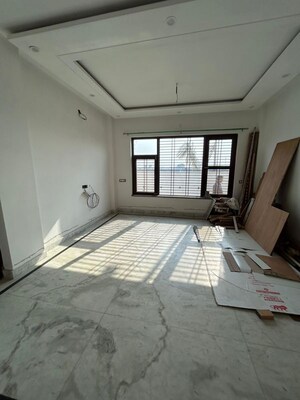 Room in 2 BHK Independent House at Wave City, Wave City – for Rent