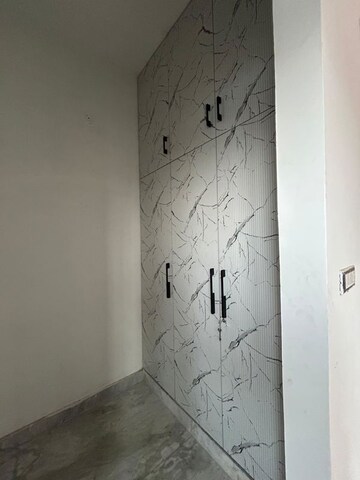 Room in 2 BHK Independent House at Wave City, Wave City – for Rent