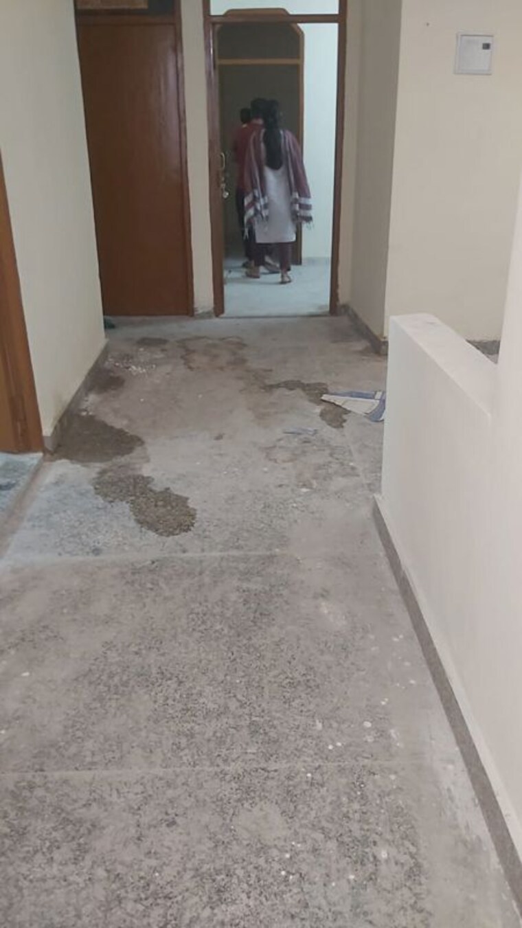 Room, mayur vihar 1.5 Bedroom 350 Sq.Ft. Builder Floor In Mayur Vihar Delhi 10013893