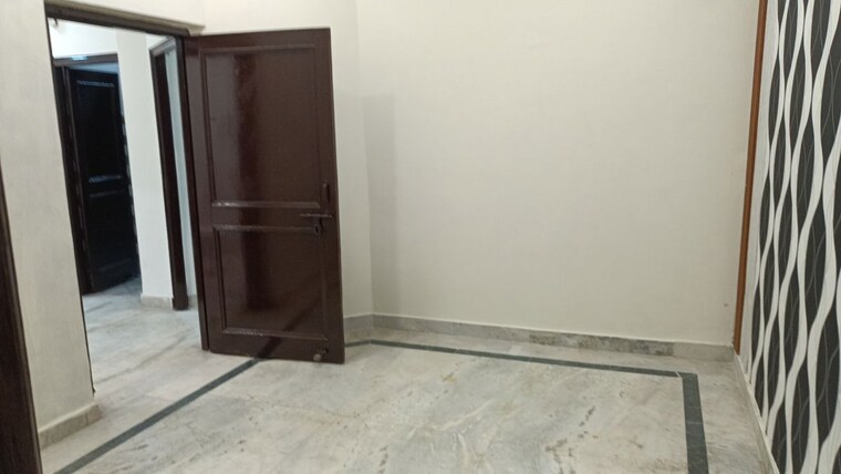 Room, vaishali sector 5 3 Bedroom 1380 Sq.Ft. Builder Floor In Vaishali Sector 5 Ghaziabad 10013899