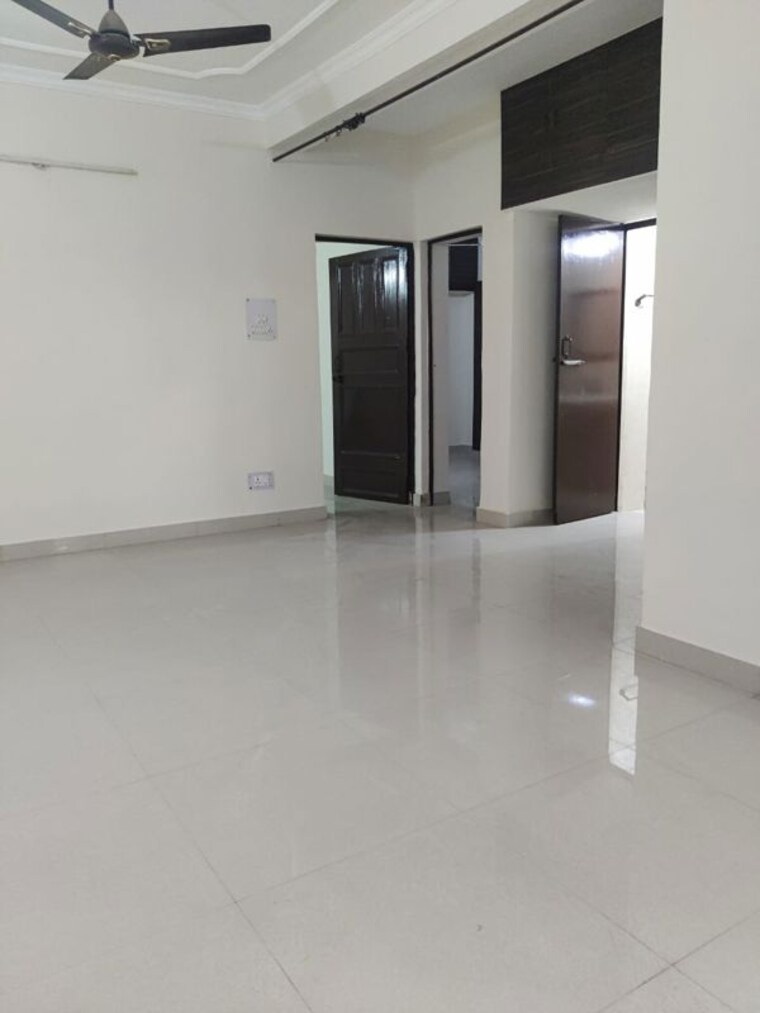 Room, sector 50 2 Bedroom 1300 Sq.Ft. Builder Floor In Sector 50 Noida 10013902