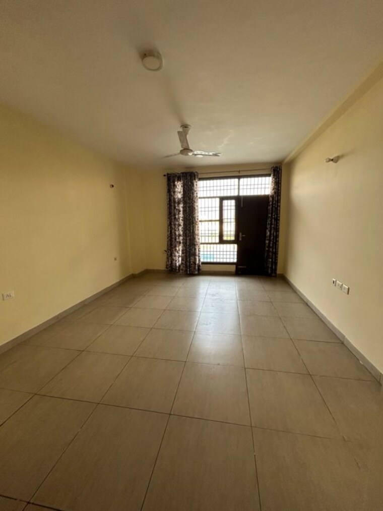 Hall, wave-floors-premium 3.5 Bedroom 287 Sq.Yd. Builder Floor In Wave City Ghaziabad 10013904
