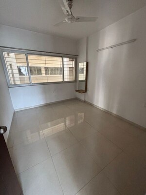 Room in 3 BHK Apartment at Pramuk Aqua Heights, Electronic City Phase I – for Rent