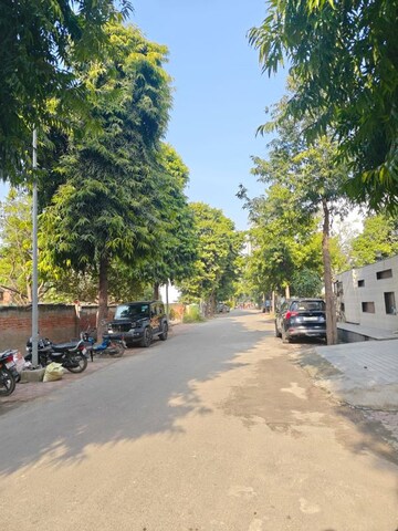 Plot For Sale in Indrapuram