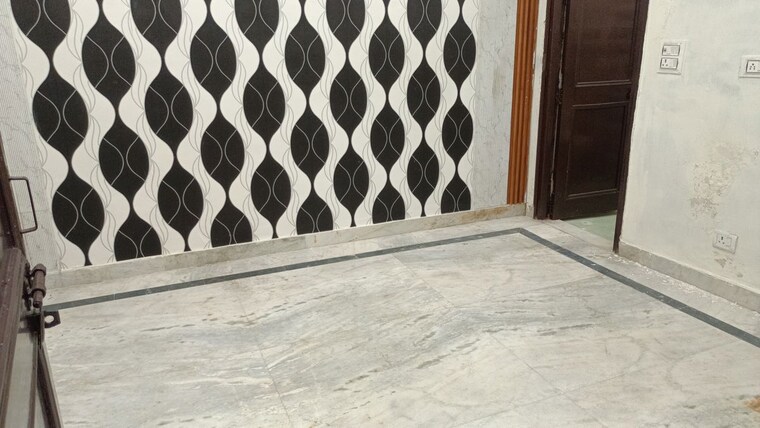 Room, vaishali sector 5 3 Bedroom 1370 Sq.Ft. Builder Floor In Vaishali Sector 5 Ghaziabad 10013915