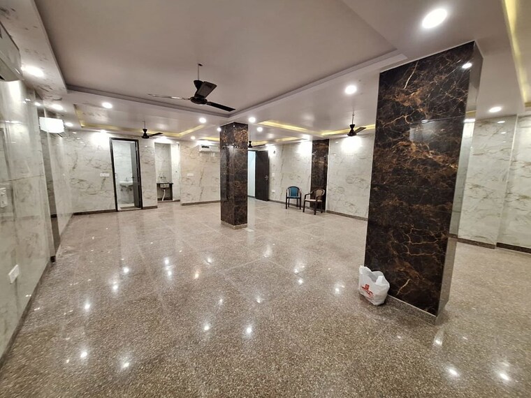  Parking, hauz khas Commercial Office Space 1200 Sq.Ft. In Hauz Khas Delhi 10013919