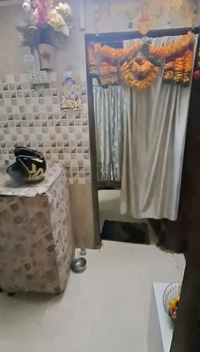 Team Area, ghatkopar west 1 RK 325 Sq.Ft. Apartment In Ghatkopar West Mumbai 10010884