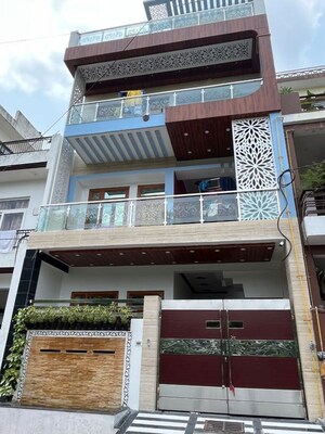 2 BHK Builder Floor For Rent in Gomti Nagar