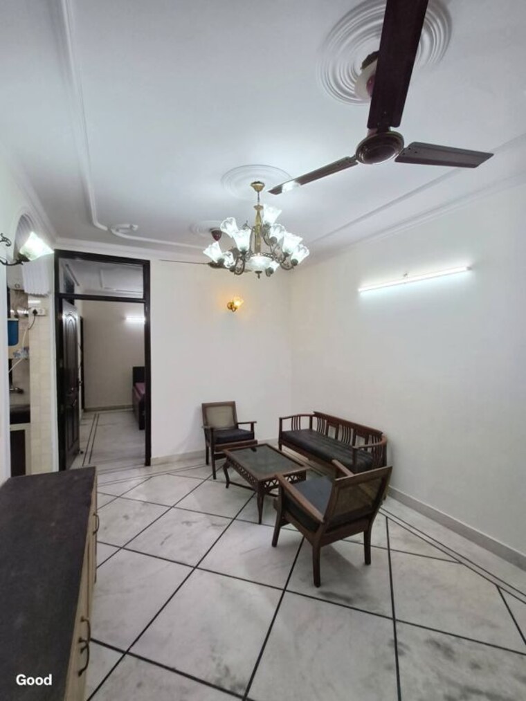  Parking, east of kailash 2 Bedroom 950 Sq.Ft. Builder Floor In East Of Kailash Delhi 10013941