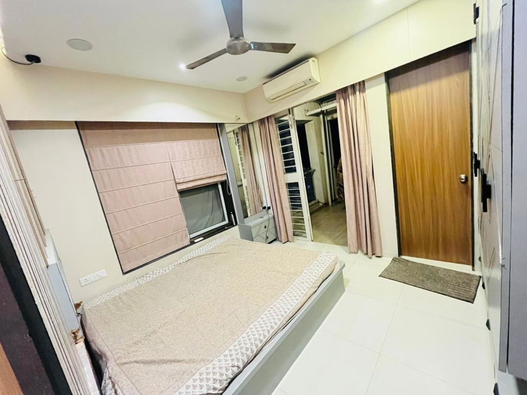 2 BHK Apartment For Sale in Balaji Oriana Crest