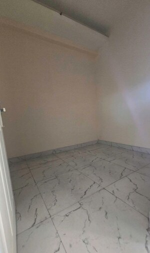 Study Room in 3.5 BHK Apartment at The Golden Gate, Mahurali – for Sale