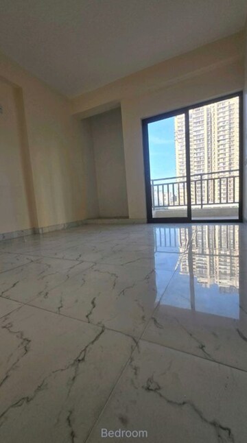 Bedroom in 3.5 BHK Apartment at The Golden Gate, Mahurali – for Sale
