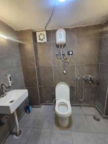 Bathroom in 1 BHK Apartment at Neb Sarai – for Rent