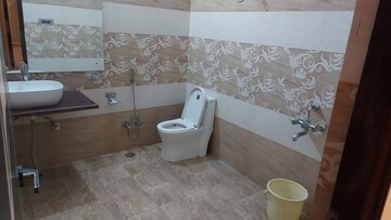Bathroom in 3 BHK Builder Floor at Gomti Nagar – for Rent