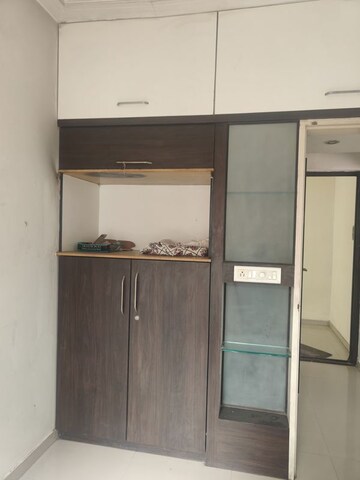 Furnished Amenities in 1.5 BHK Apartment at Aashiyana Triveni, Bopodi – for Rent