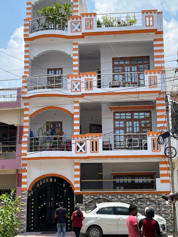 3 BHK + Pooja Room Builder Floor For Rent in Gomti Nagar