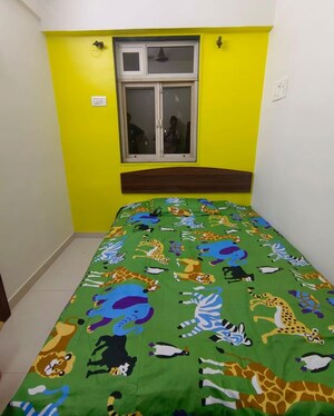 Bedroom in 2.5 BHK Apartment at Neema Sharda Heights, Andheri East – for Sale