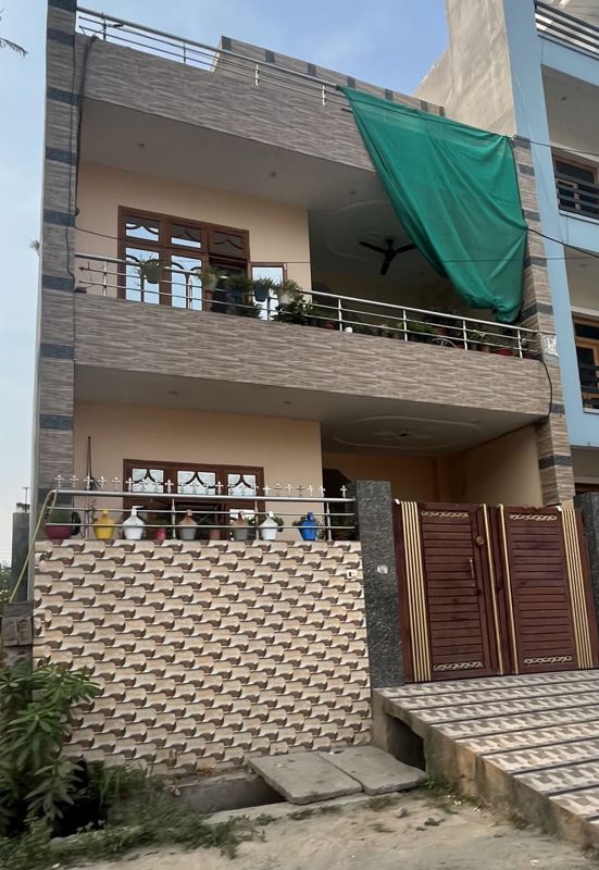 2 BHK + Pooja Room Builder Floor For Rent in Gomti Nagar