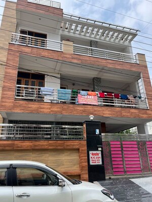 3 BHK Builder Floor For Rent in Gomti Nagar