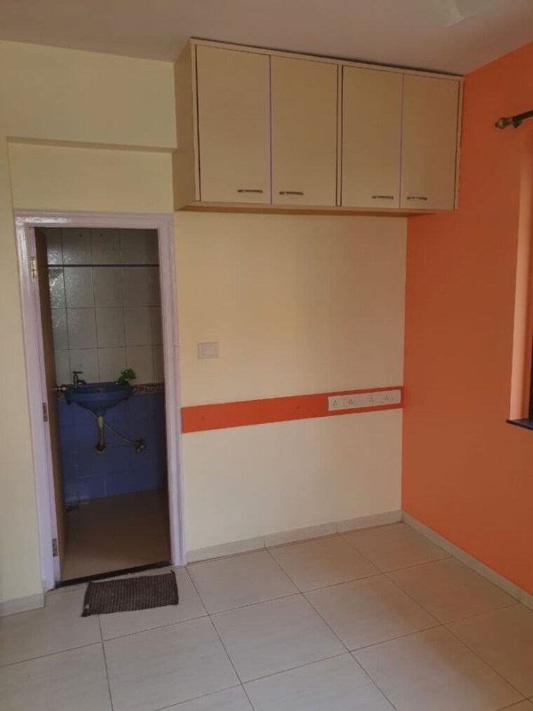 Bathroom, vasant-oscar 1 Bedroom 585 Sq.Ft. Apartment In Moti Nagar Mumbai 10014034
