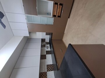 Kitchen in 3 BHK Builder Floor at Jp Nagar – for Rent