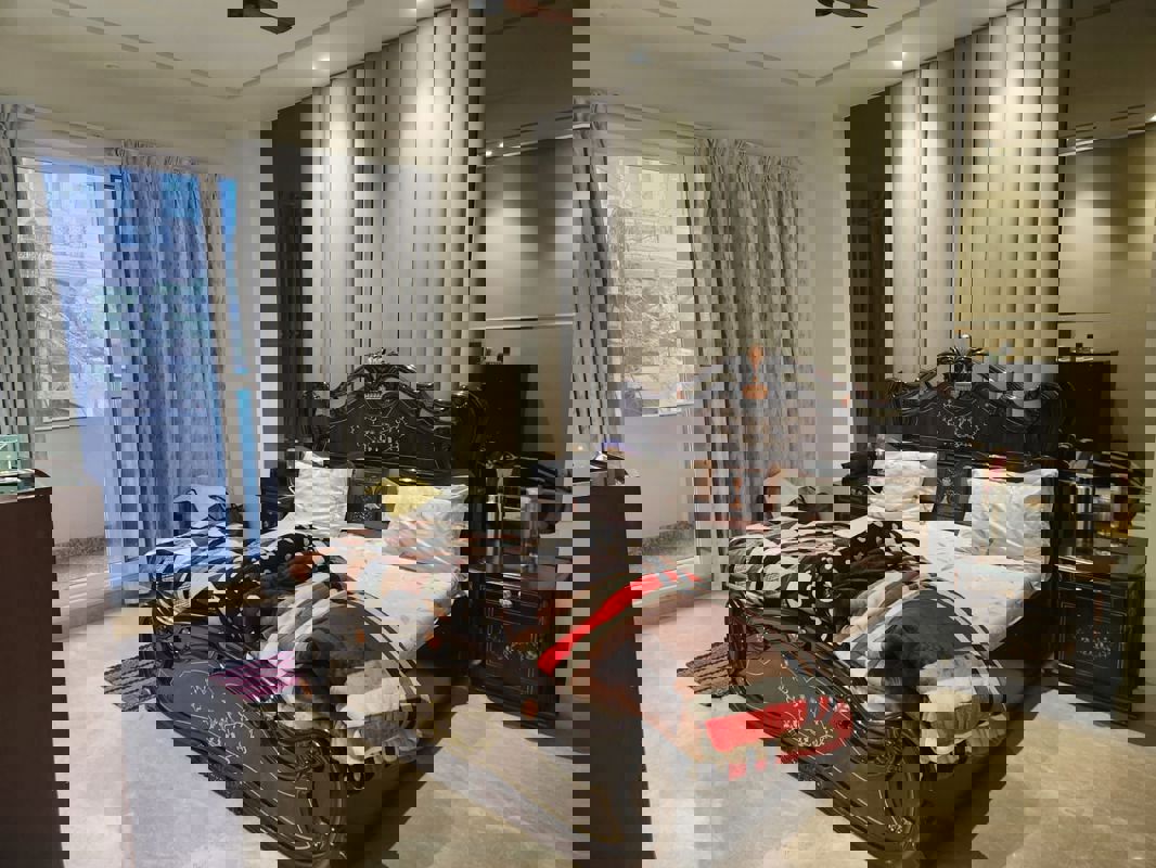 1 Rk  200 Sq.Yd. Apartment in AVA Court