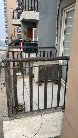 Balcony in 2.5 BHK Apartment at Saviour Park, Mohan Nagar – for Rent