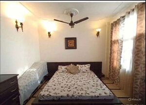 Bedroom in 3 BHK Builder Floor at Chittaranjan Park – for Rent