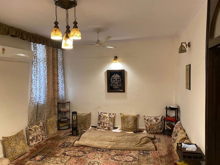 Living Room, chittaranjan park 3 Bedroom 1450 Sq.Ft. Builder Floor In Chittaranjan Park Delhi 10014093