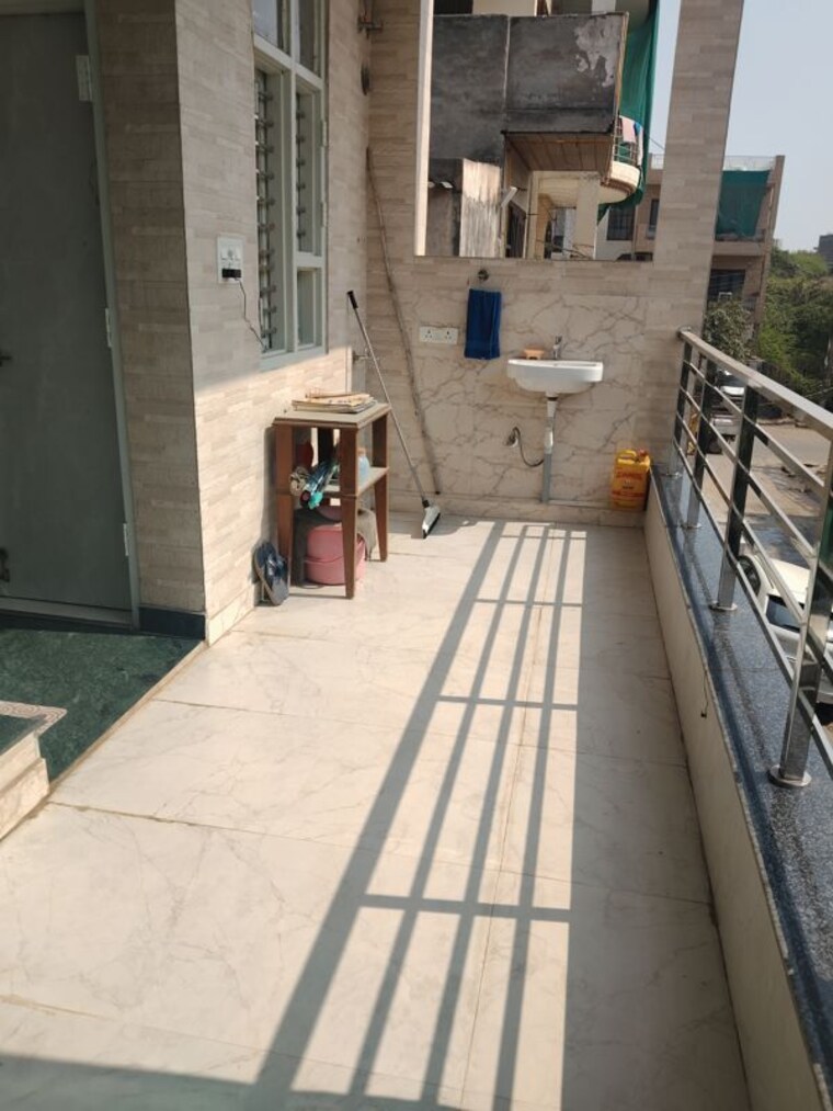Balcony, sector 46 3 Bedroom 108 Sq.Yd. Independent House In Sector 46 Faridabad 10014104
