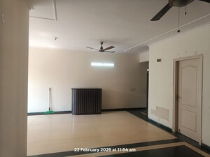 Living Room in 3.5 BHK Apartment at Bestech Park View City 2, Sector 49 – for Sale