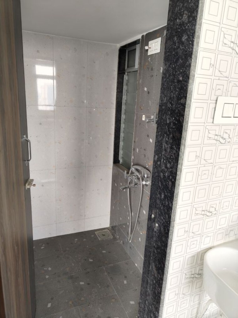 Bathroom, vinay-unique-sky 1 Bedroom 300 Sq.Ft. Apartment In Virar West Palghar 10014113