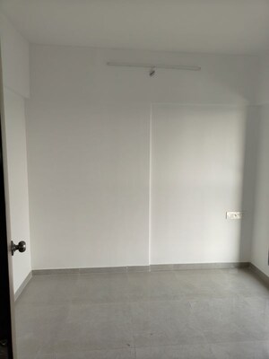 Room in 1 BHK Apartment at Vinay Unique Sky, Virar West – for Rent