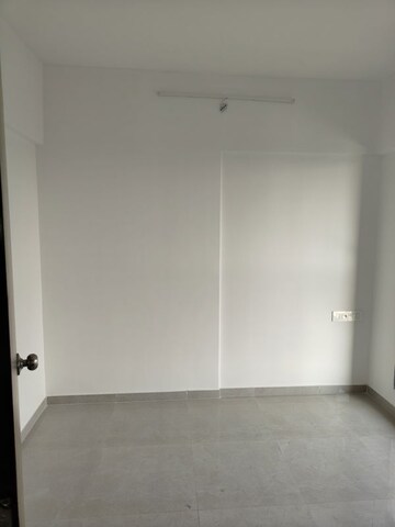 Room in 1 BHK Apartment at Vinay Unique Sky, Virar West – for Rent