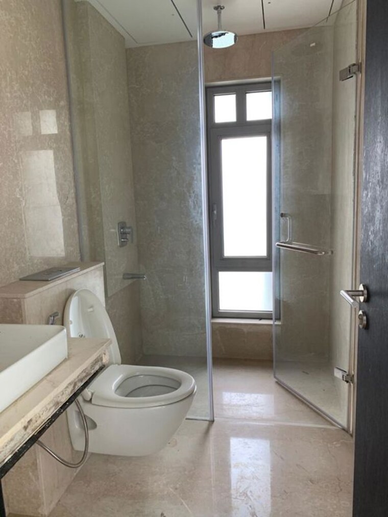 Bathroom, oberoi-realty-esquire 3 Bedroom 1366 Sq.Ft. Apartment In Goregaon East Mumbai 9938988