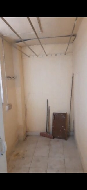 Room in 2 BHK Apartment at Serenity Heights, Malad West – for Rent